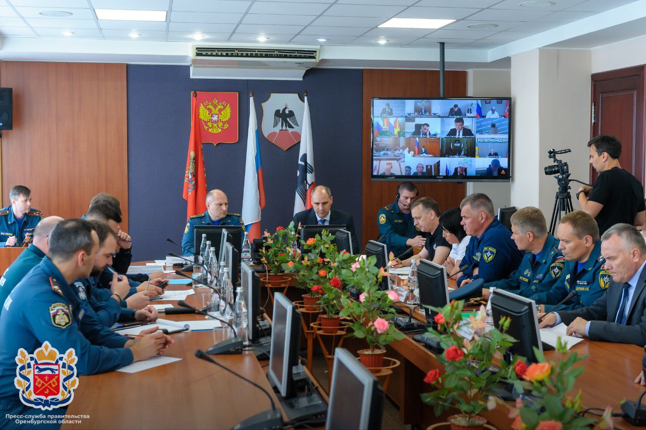 Паслер и Куренков обсудили в Орске ход работ по ликвидации последствий  паводка | 26.06.2024 | Новости Оренбурга - БезФормата