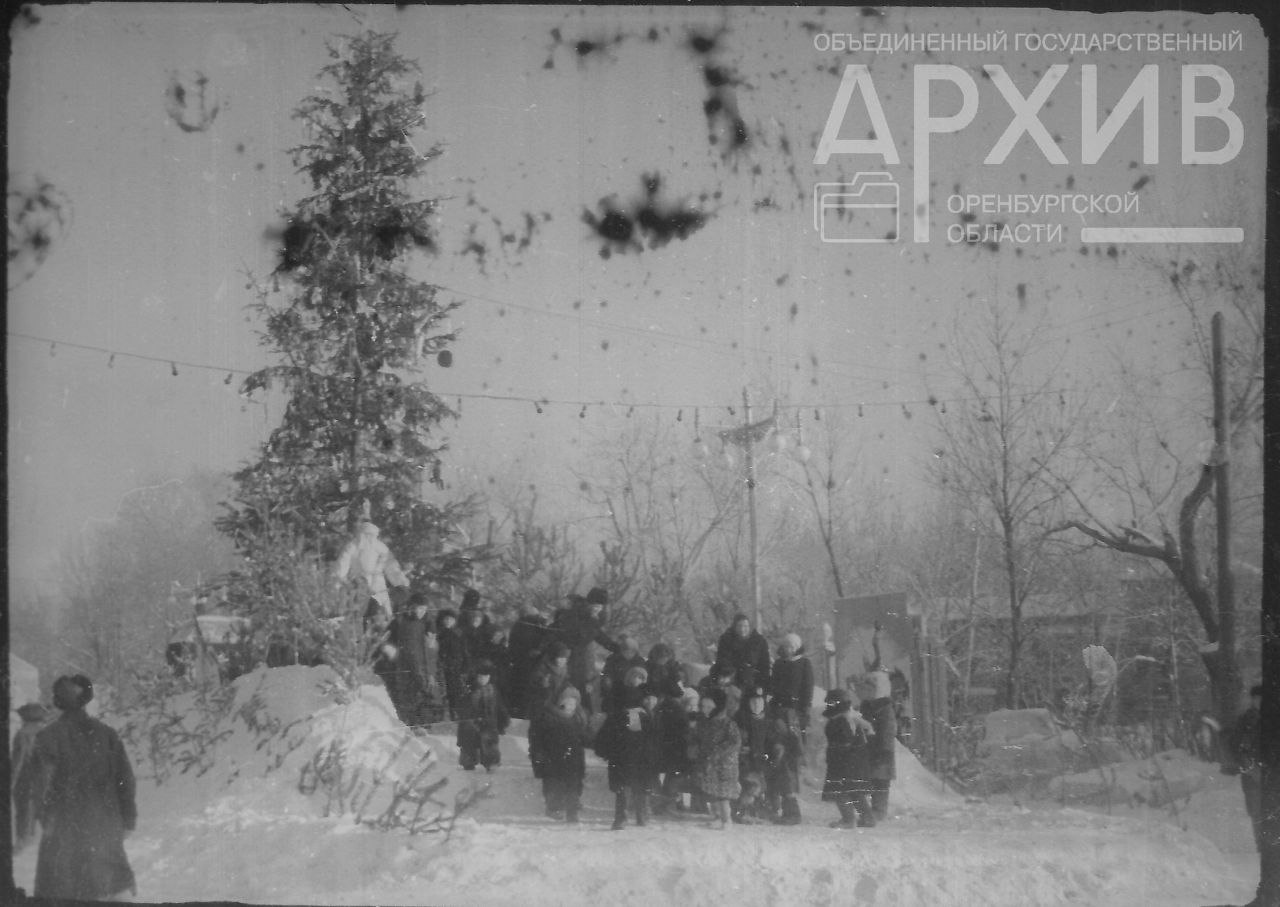 История В Трех Фотографиях