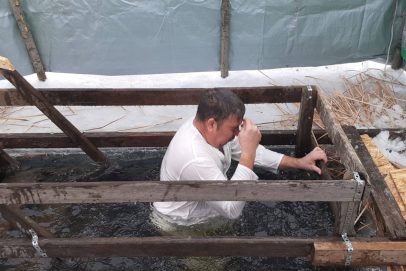 Оренбуржцам напоминают, как безопасно окунуться в Крещенскую иордань