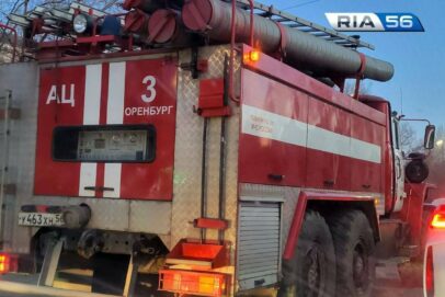 Пострадали двое мужчин. В разных районах Оренбуржья сгорели авто и гараж