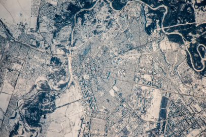 Белый, золотой и зелёный. Видами Оренбурга с борта МКС поделился космонавт Рязанский