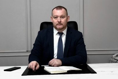 Принята досрочная отставка главы Саракташского района Максима Кабанова