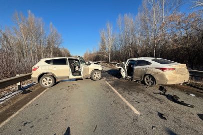 Три человека пострадали после столкновения «Ниссан» и «Хёндай» у Саракташа