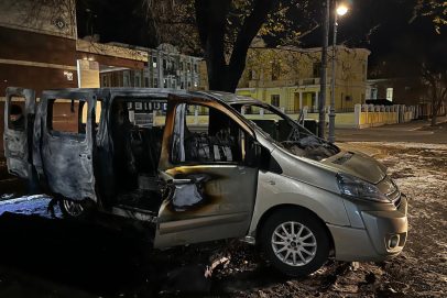 В Оренбурге рецидивисту пообещали денег за поджог автомобиля Citroën