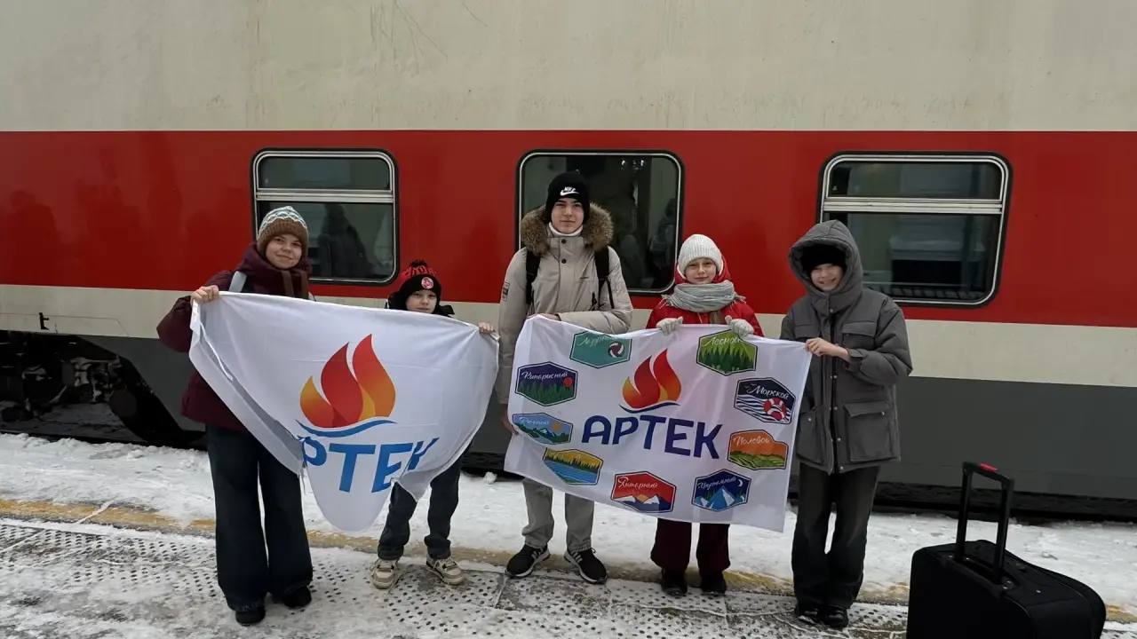 18 юных оренбуржцев попадают на «Рождественские сказки» в лагере «Артек»