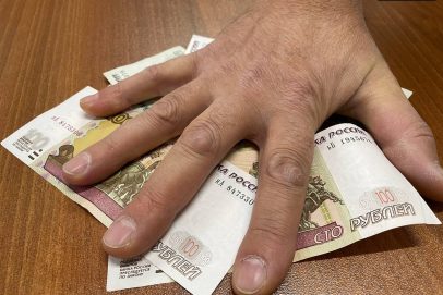 Жительница Оренбургского района желая стать инвестором, потеряла более 1,1 миллиона рублей