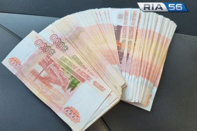 Александр Стахнюк рассказал оренбуржцам, как не попасть в сети черных кредиторов