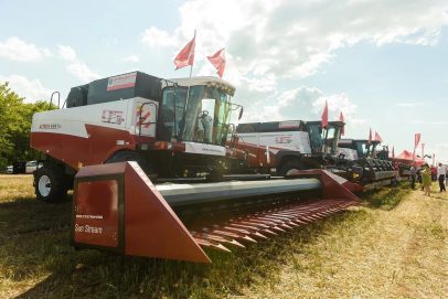 Что нужно аграриям Оренбуржья: Закуплено техники на сумму более 3,3 млрд рублей