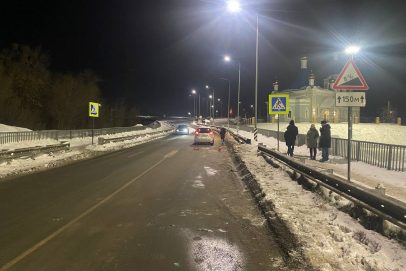 В Оренбурге на Шарлыкском шоссе под колёса Chevrolet попала 57-летняя женщина