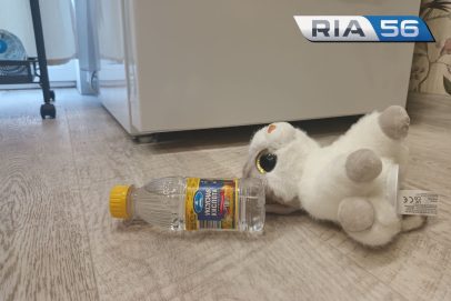 В Орске двухлетняя малышка обожгла лицо и глаза уксусной кислотой