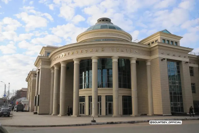 Оренбургский областной драмтеатр имени Горького сегодня отметил 170-летие