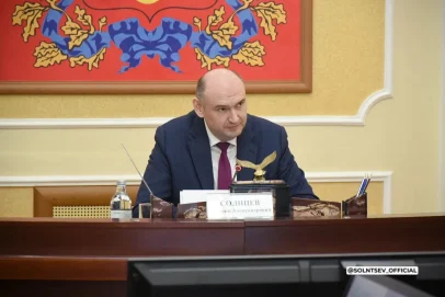 Евгений Солнцев отправил в отставку главу Новотроицка Дениса Меньшикова