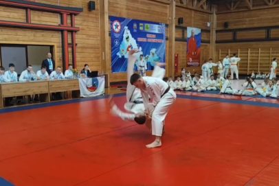 Будь как Стивен Сигал: в Оренбурге стартовали чемпионат и первенство города по айкидо