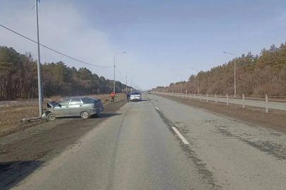 Отбросило в столб. В ДТП в Оренбургском районе пострадала женщина-водитель