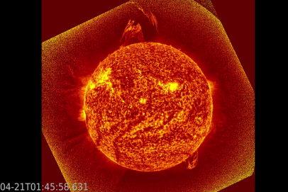 Прогноз магнитных бурь на 22–24 апреля: спокойные дни с риском резких всплесков