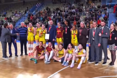 Бронзовые призеры! Евгений Солнцев поздравил баскетбольный клуб «Надежда»