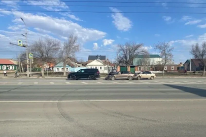 В Оренбурге в тройном ДТП на Терешковой пострадали две 14-летние девочки