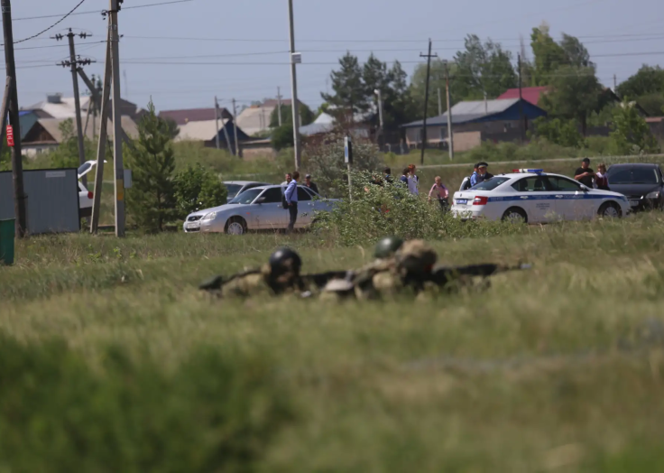 В Оренбуржье при задержании опасного преступника погиб полицейский