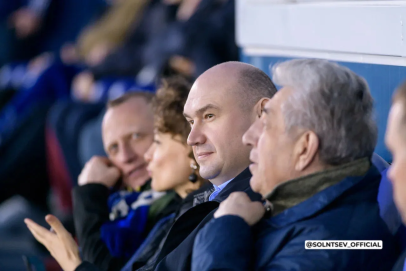 Солнцев поздравил футболистов «Оренбурга» с победой