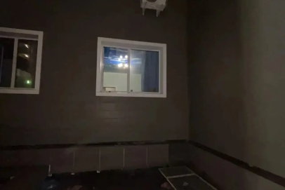 Вот так покурил. В Оренбурге пожарные спасли 11 человек из задымленного дома