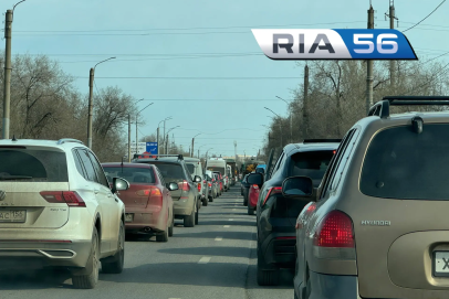 Стоим на Загородном и Чичерина: дорожная хроника Оренбурга 4 мая