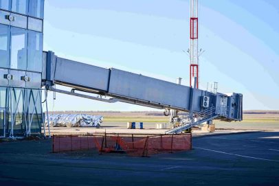 В новом терминале аэропорта Оренбурга появятся телескопические трапы