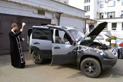 «Нива» с прицепом отправилась бойцу с позывным «Панда» из Оренбуржья