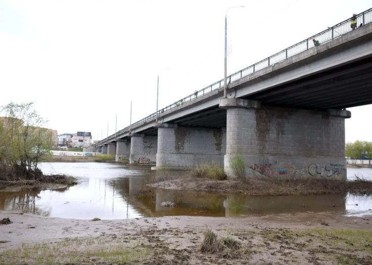 Решение вынесут эксперты. В Оренбурге обсудили понтонную переправу через Урал