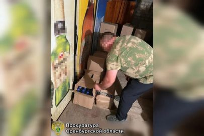 Оренбуржец лишился машины из-за 500 бутылок паленого алкоголя