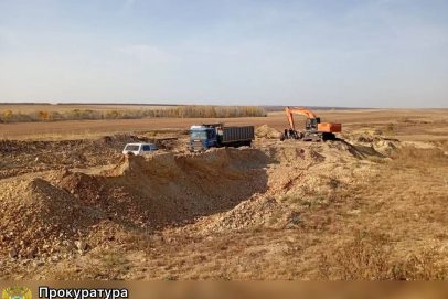 В Оренбуржье осудили организованную группу за незаконную добычу бутового камня