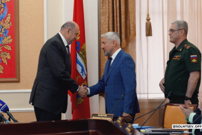Губернатор Оренбуржья Евгений Солнцев награждён медалью за укрепление обороноспособности РФ