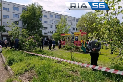 В Оренбурге отремонтировали крышу пятиэтажки, пострадавшей от атаки БПЛА