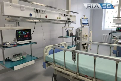 Срыв с высоты: в Орске врачи борются за жизнь 71‑летнего пенсионера