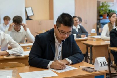 Оренбургские выпускники написали обязательный ЕГЭ по математике