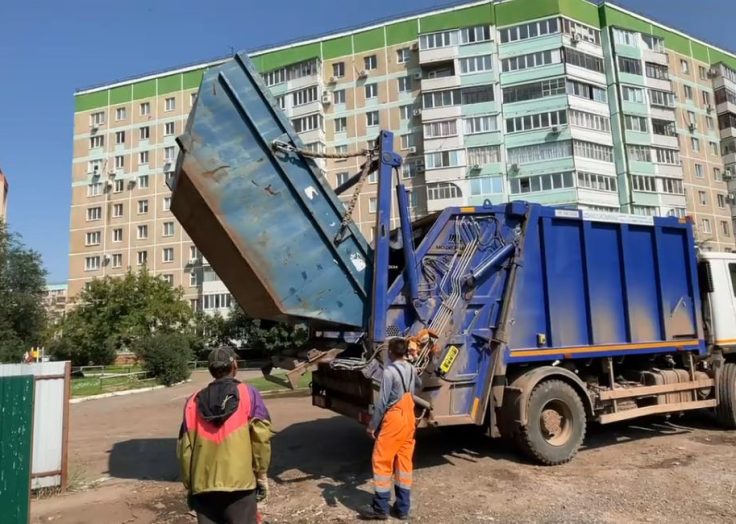 Как в Оренбурге исчезают горы мусора: чистота начинается не с метлы, а с графика