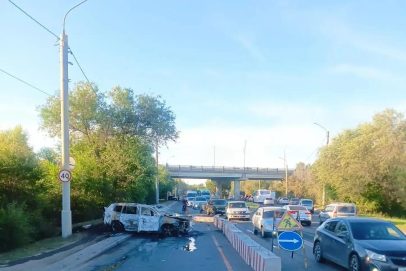 Парализовал все: На Донгузской в Оренбурге из-за превышения скорости случилось ДТП