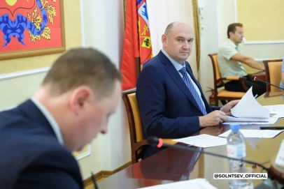 Солнцев оценил готовность к зиме объектов ЖКХ в Оренбуржье в 70%