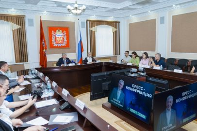 Курс на стабильность: Сергей Грачев провел итоговую пресс-конференцию о работе Заксобрания Оренбуржья 7 созыва