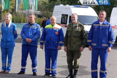 В Оренбурге наградили лучших работников скорой помощи и обновили автопарк службы