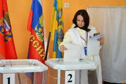 Председатель облизбиркома Евгения Ивлева проголосовала на выборах в Оренбурге