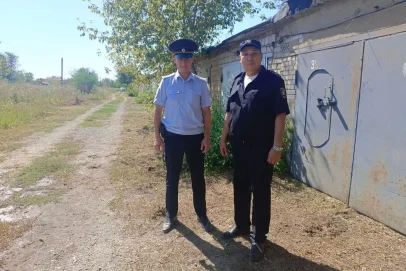 В Гае полицейский спустился в смертельную ловушку, чтобы спасти человека