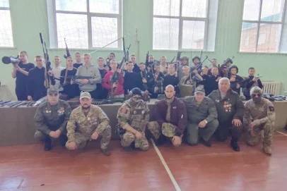 «Баба Яга» и не только: ветераны СВО и казаки провели урок патриотизма для юных оренбуржцев