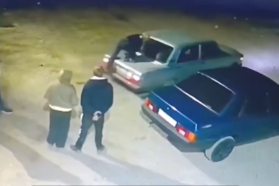 В Бугуруслане 15‑летняя студентка госпитализирована после падения с багажника машины