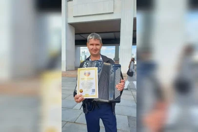 Баянист из Абдулино покорил Москву: на Поклонной горе установлен рекорд России
